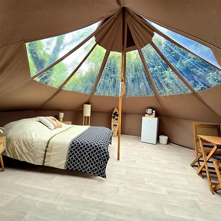 Les Nuits De Cassiopee Bed & Breakfast Sorde-lʼAbbaye Eksteriør bilde