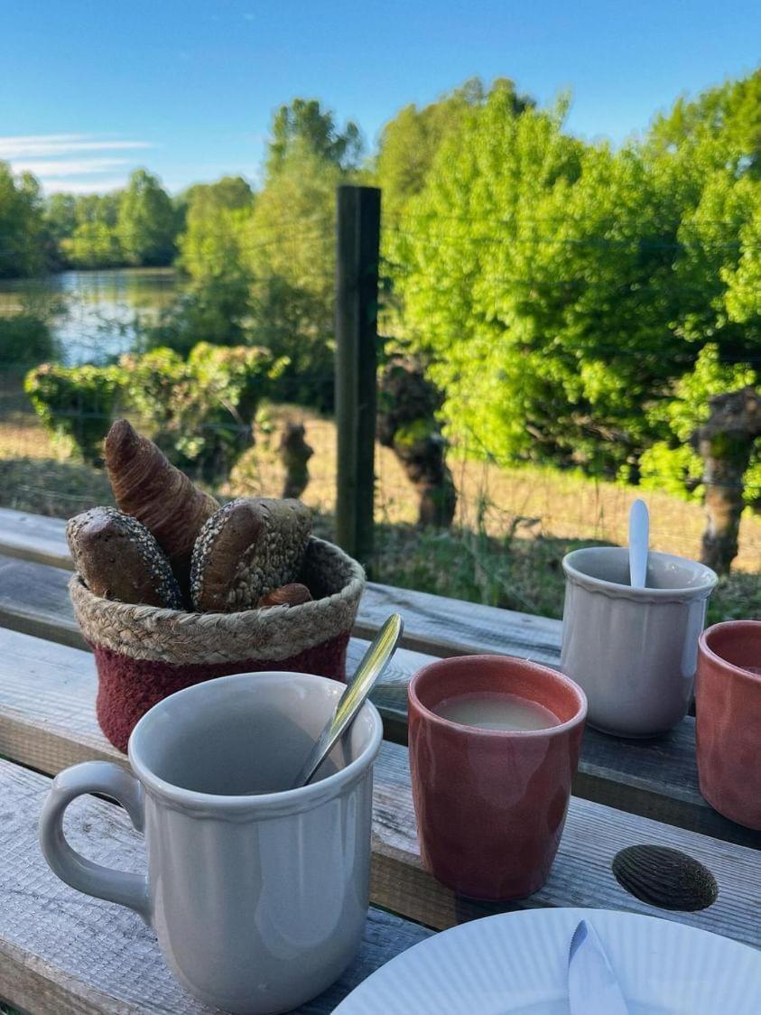 Les Nuits De Cassiopee Bed & Breakfast Sorde-lʼAbbaye Rom bilde