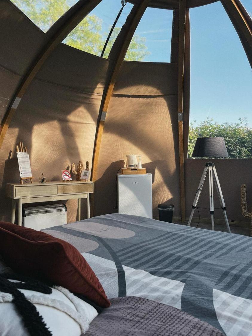Les Nuits De Cassiopee Bed & Breakfast Sorde-lʼAbbaye Rom bilde