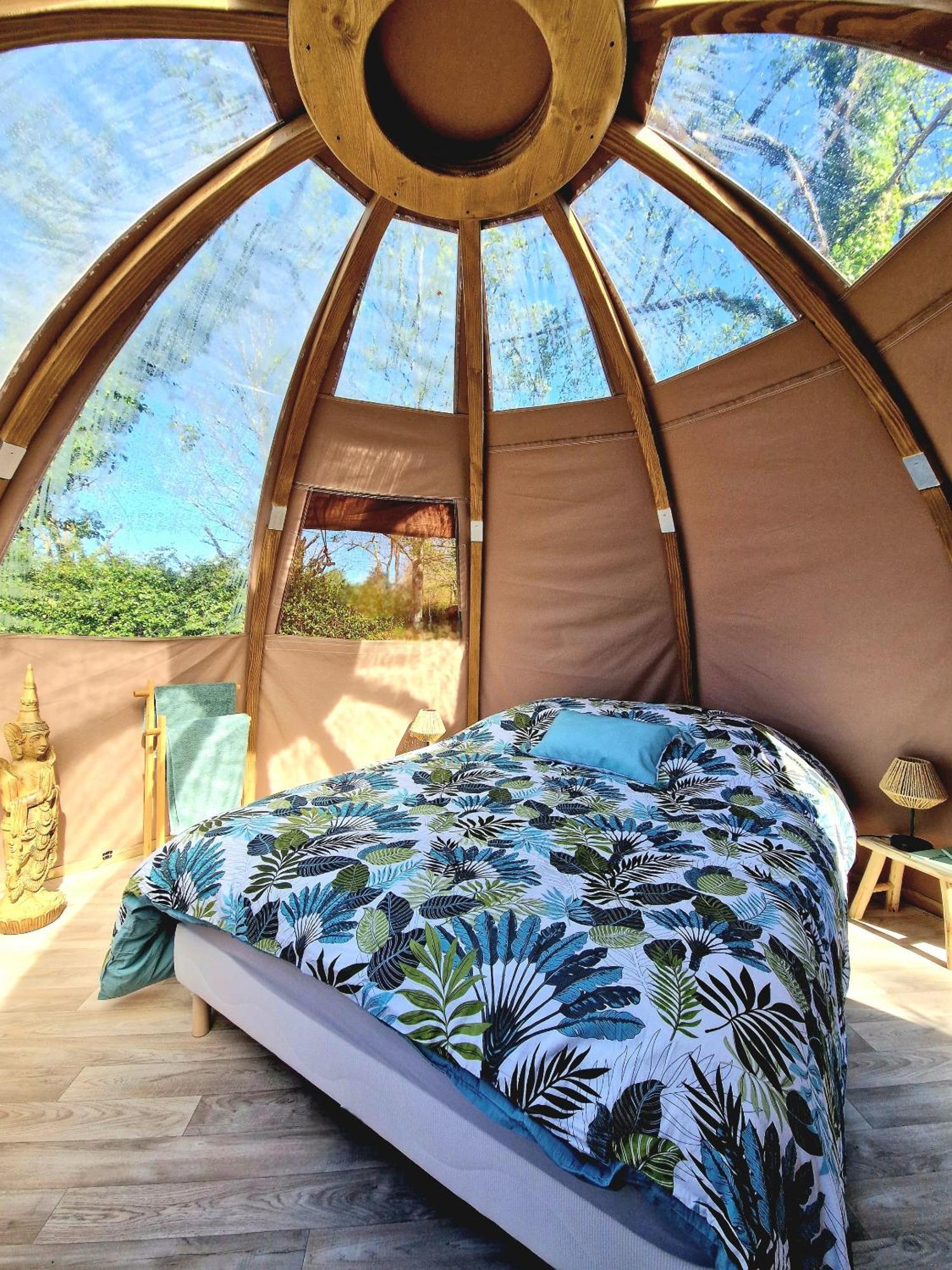 Les Nuits De Cassiopee Bed & Breakfast Sorde-lʼAbbaye Rom bilde