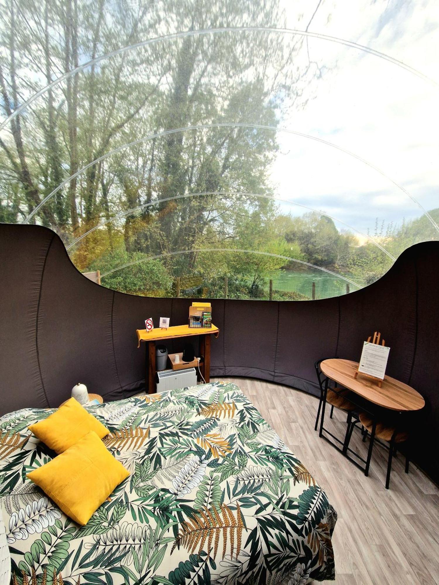 Les Nuits De Cassiopee Bed & Breakfast Sorde-lʼAbbaye Rom bilde